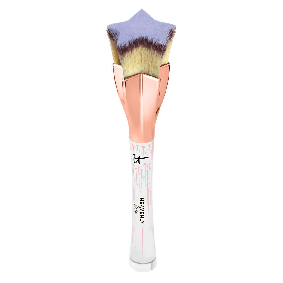 It shop makeup brushes